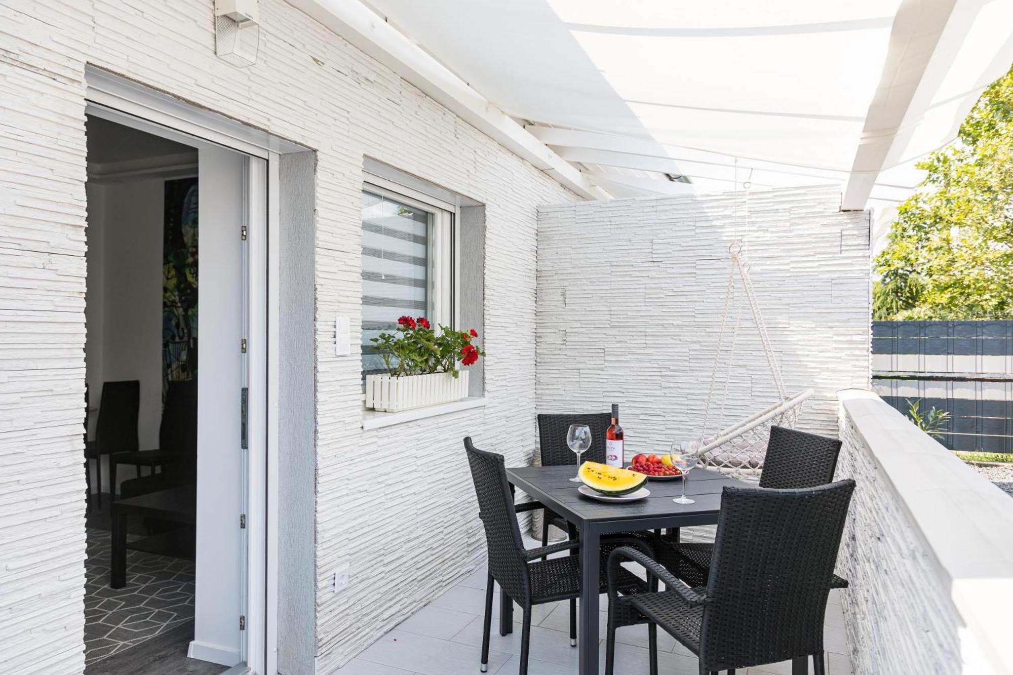 Balatonic Lemon Apartmanhaz Siófok Exteriör bild