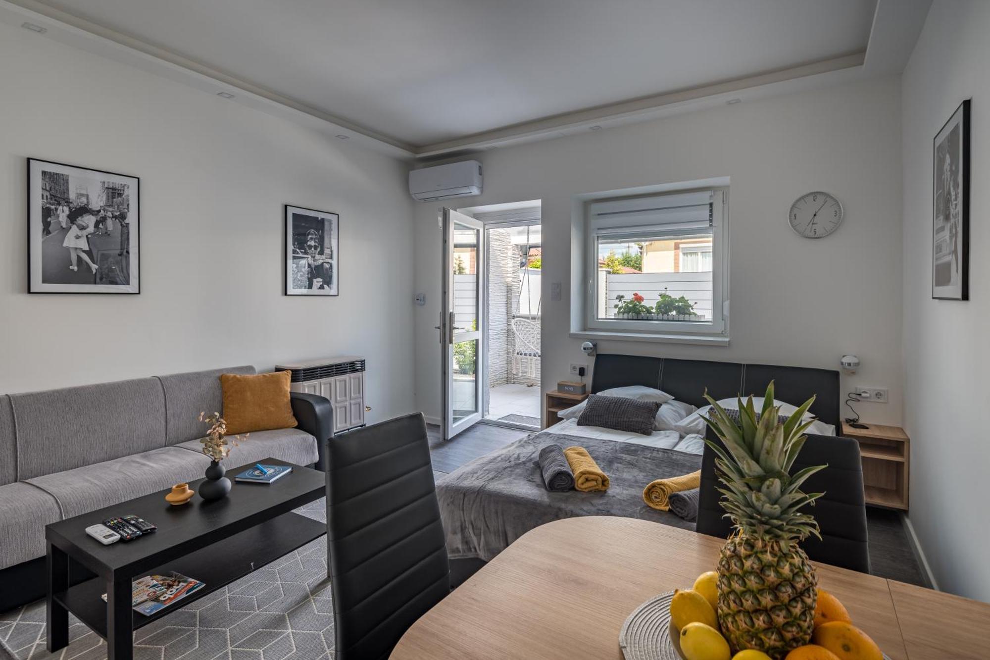 Balatonic Lemon Apartmanhaz Siófok Exteriör bild