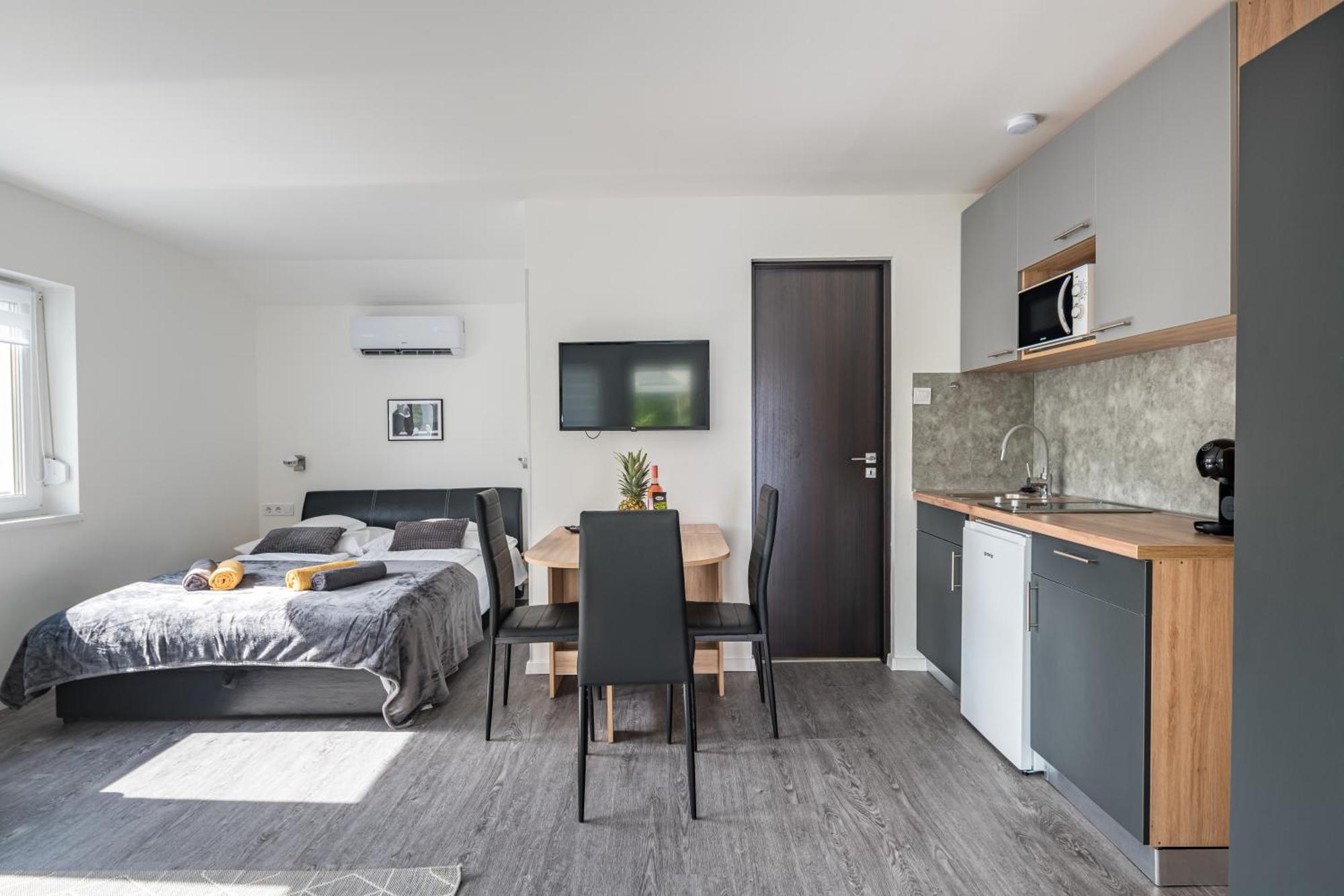 Balatonic Lemon Apartmanhaz Siófok Exteriör bild