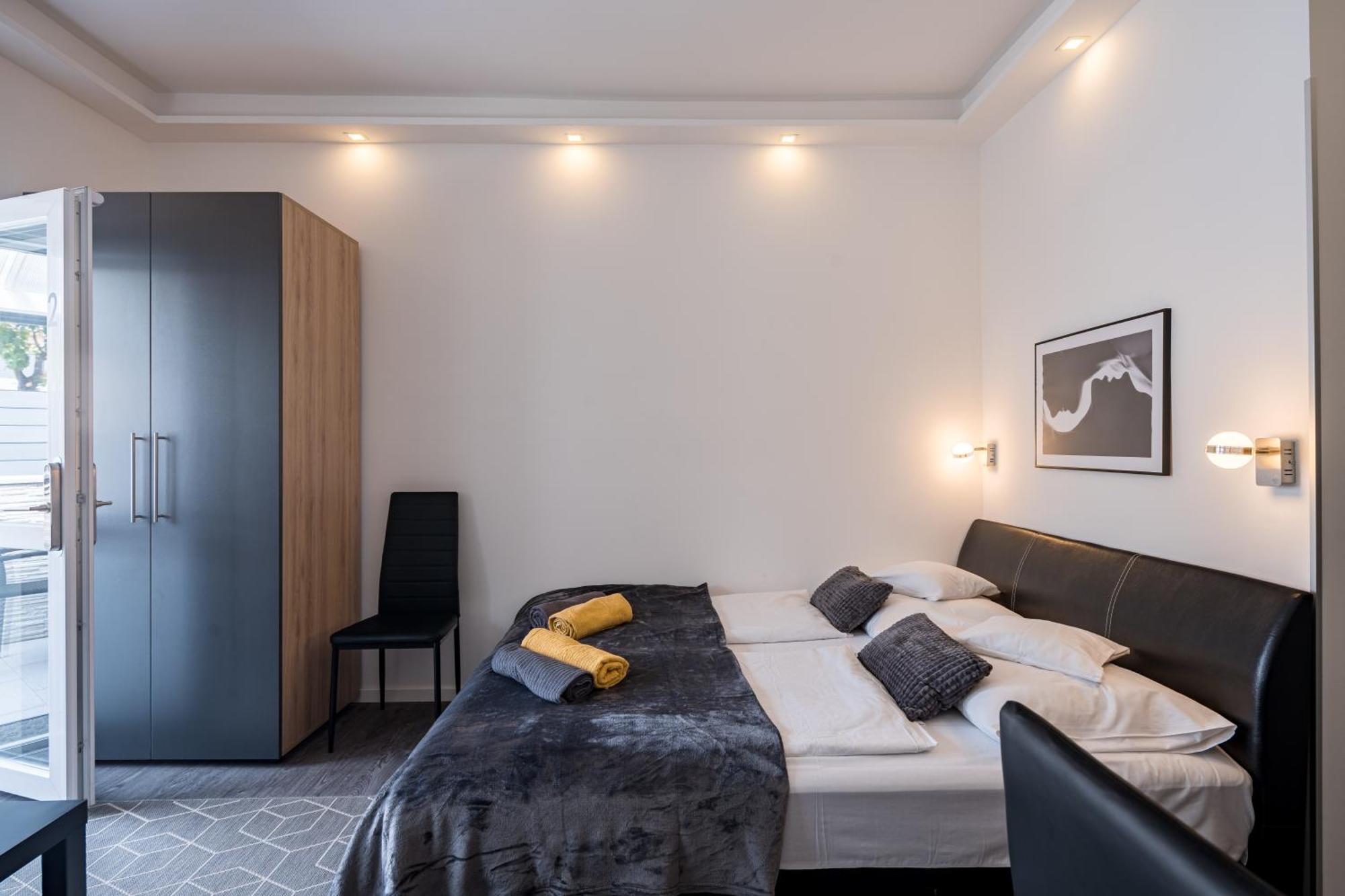 Balatonic Lemon Apartmanhaz Siófok Exteriör bild