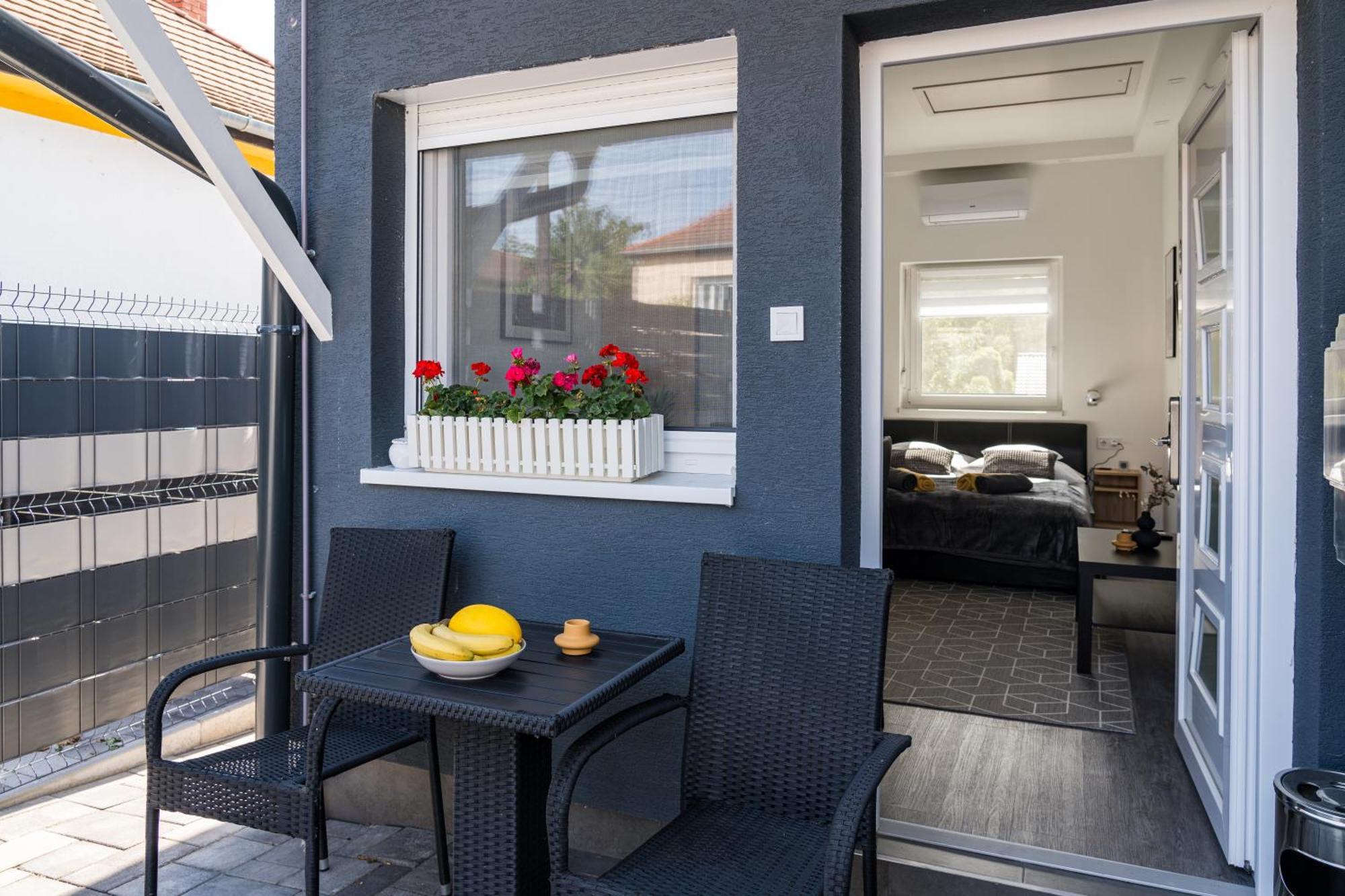 Balatonic Lemon Apartmanhaz Siófok Exteriör bild