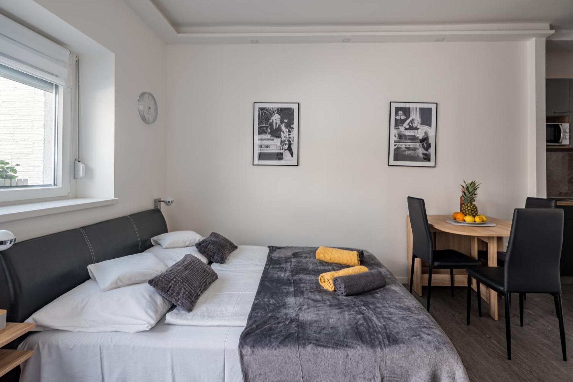 Balatonic Lemon Apartmanhaz Siófok Exteriör bild