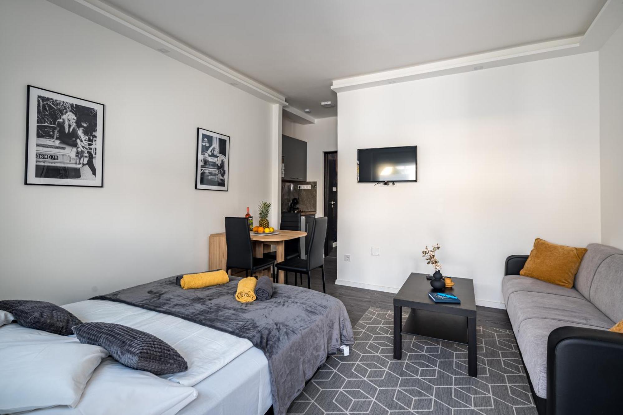 Balatonic Lemon Apartmanhaz Siófok Exteriör bild