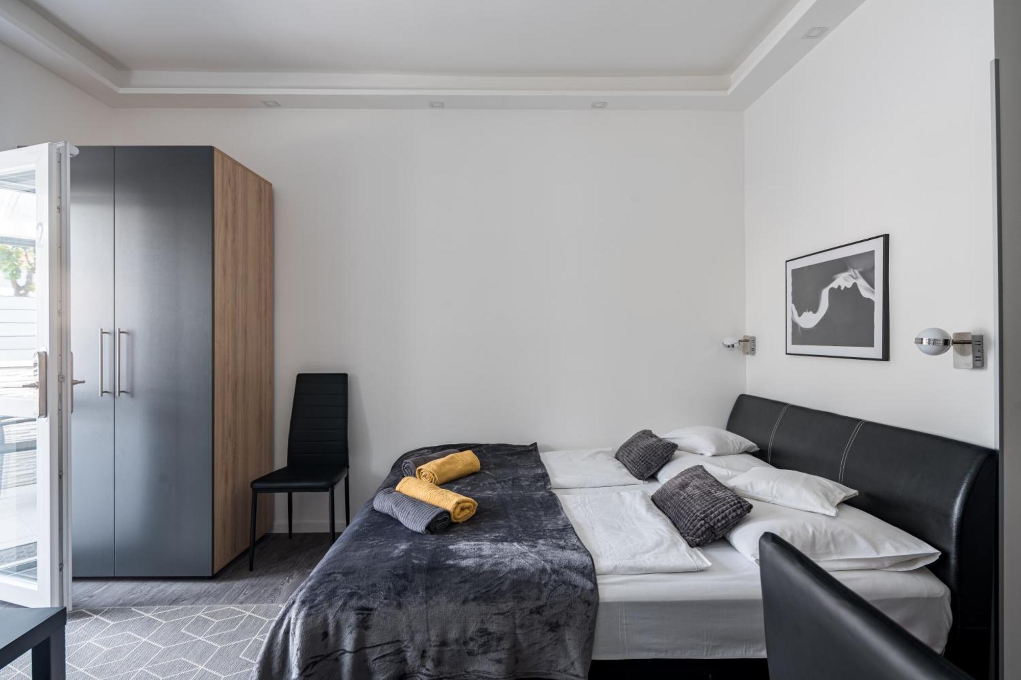 Balatonic Lemon Apartmanhaz Siófok Exteriör bild