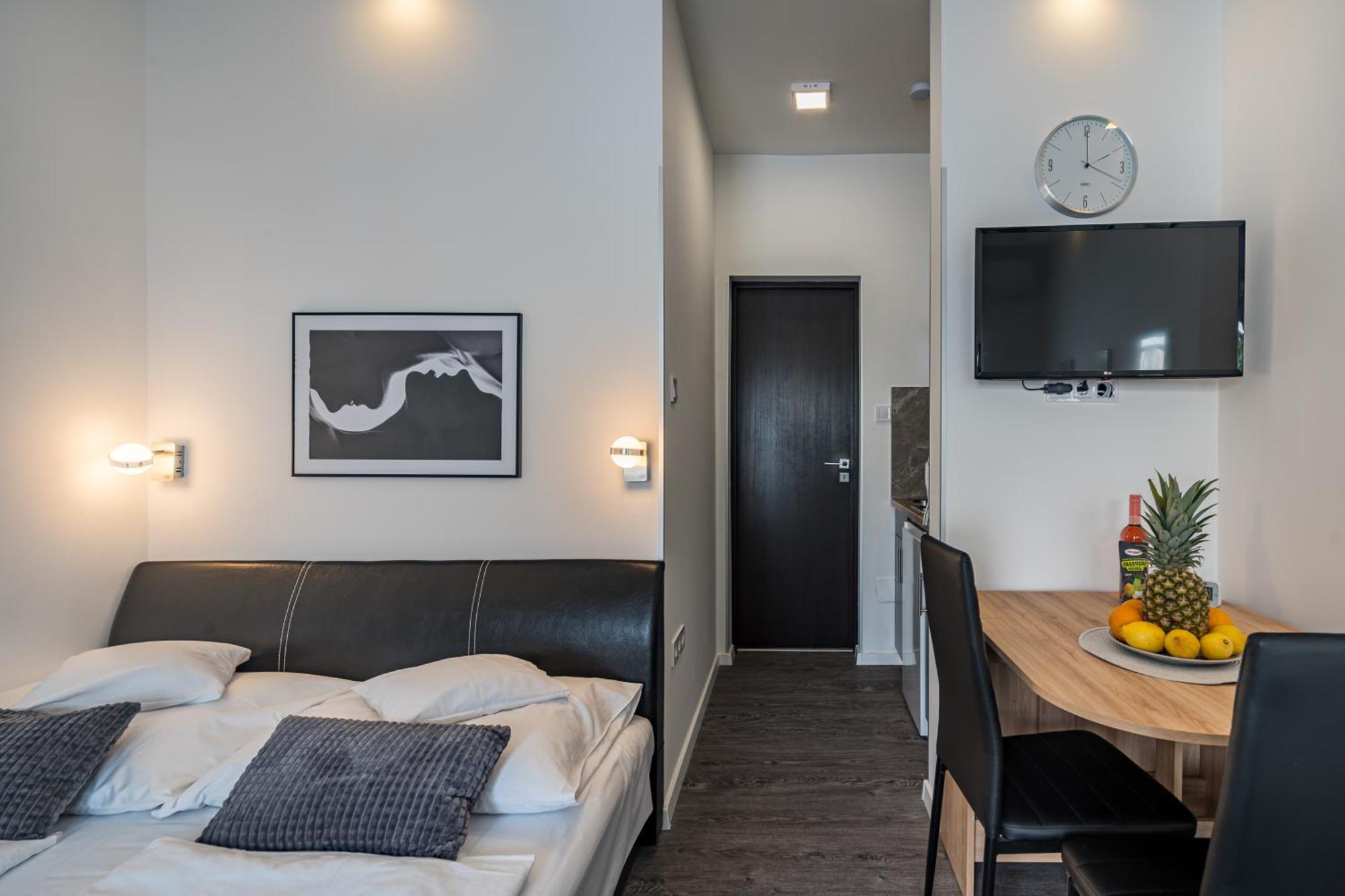 Balatonic Lemon Apartmanhaz Siófok Exteriör bild