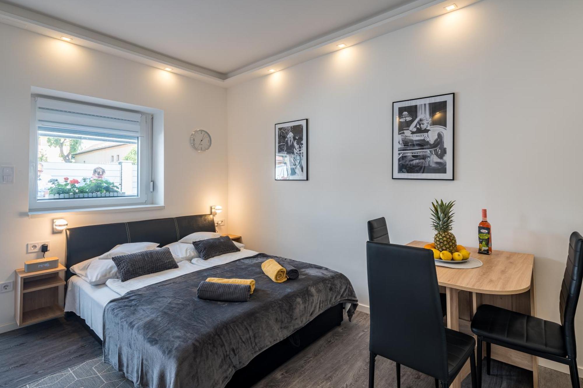 Balatonic Lemon Apartmanhaz Siófok Exteriör bild