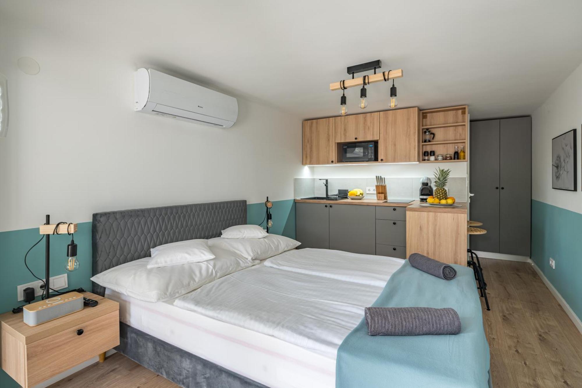 Balatonic Lemon Apartmanhaz Siófok Exteriör bild