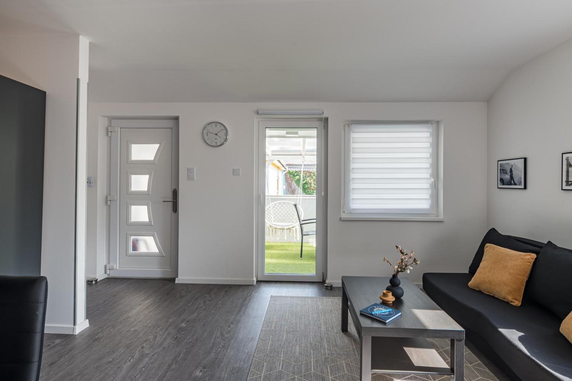 Balatonic Lemon Apartmanhaz Siófok Exteriör bild