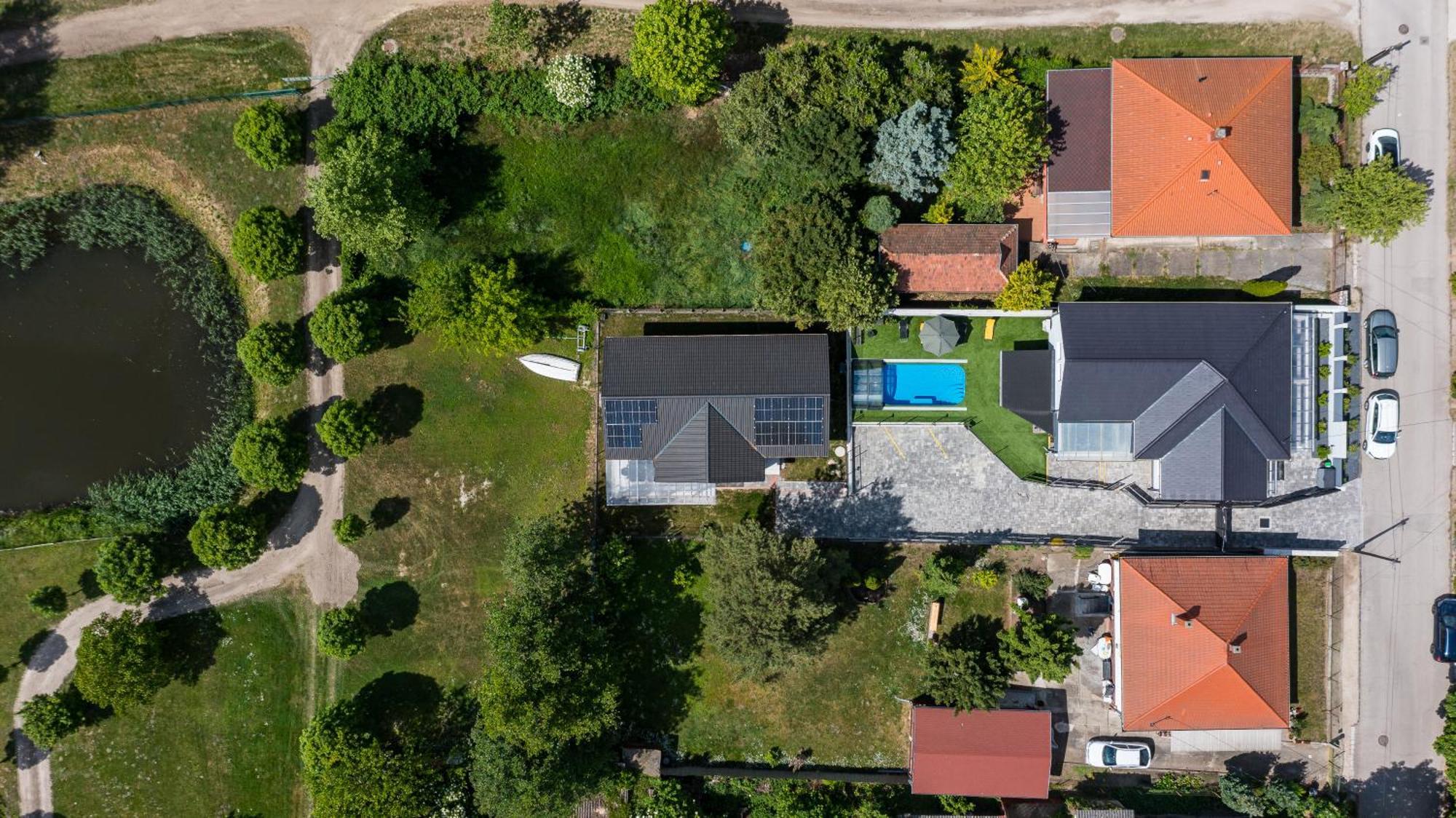 Balatonic Lemon Apartmanhaz Siófok Exteriör bild