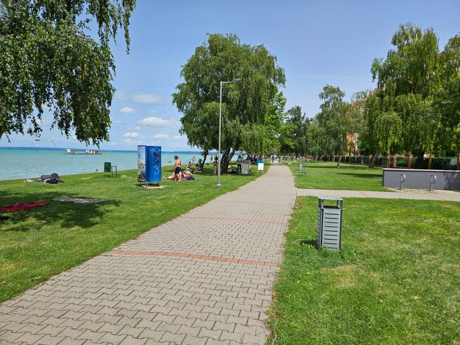 Balatonic Lemon Apartmanhaz Siófok Exteriör bild